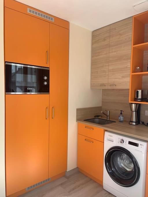 Orange Villa Plestan Exterior photo